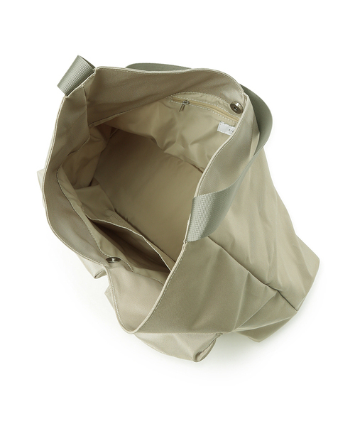 emmiトライアングルショルダーバッグ