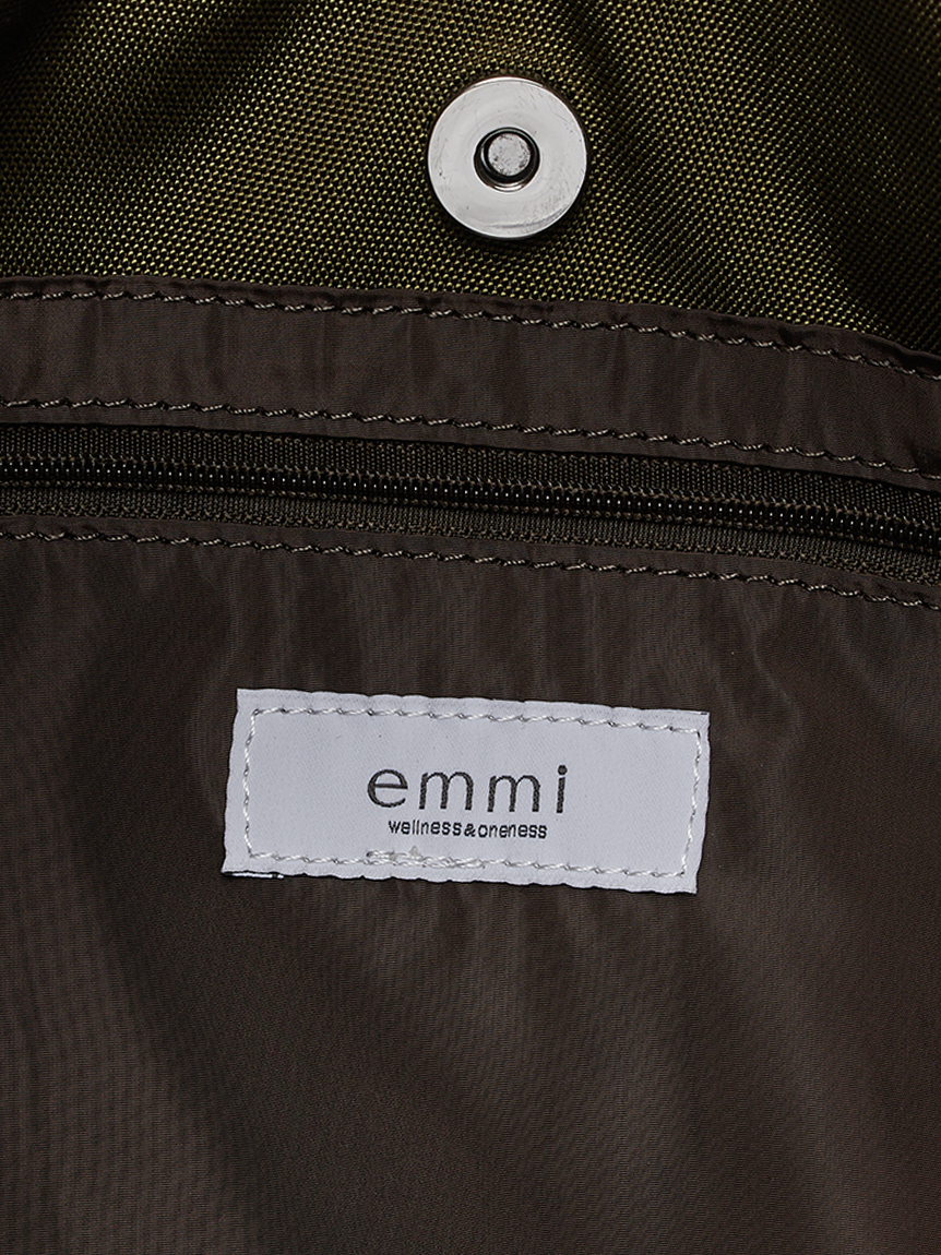 emmiトライアングルショルダーバッグ