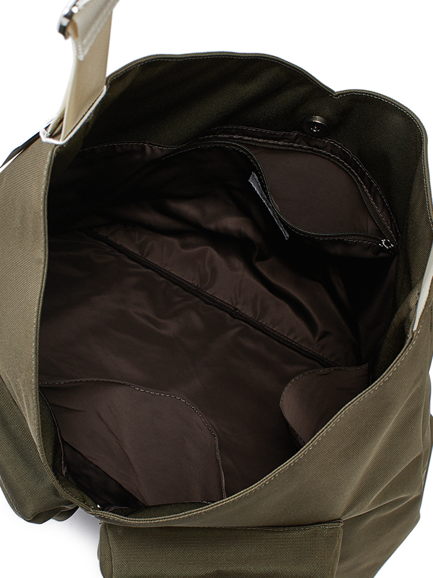 emmiトライアングルショルダーバッグ