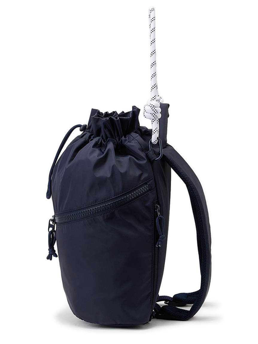 emmiロゴマルチバックパック