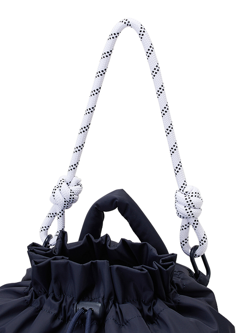 emmiロゴマルチバックパック