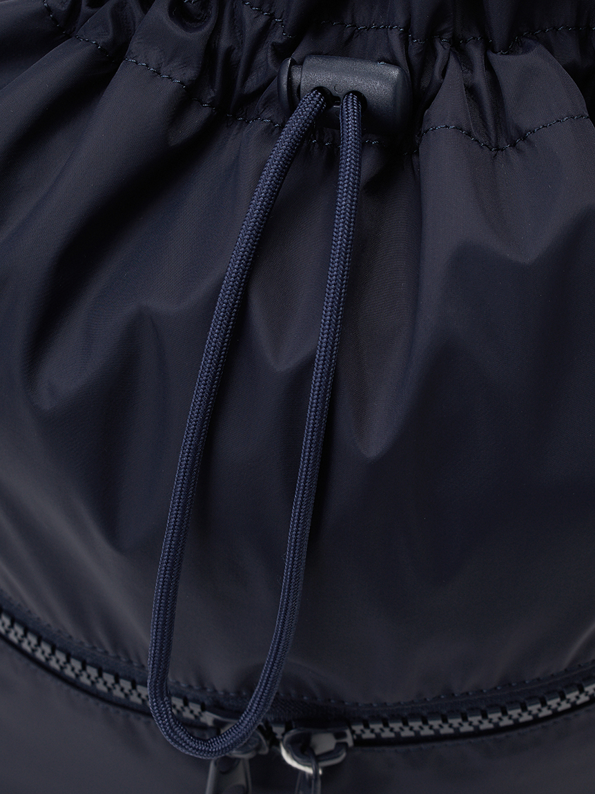 emmiロゴマルチバックパック