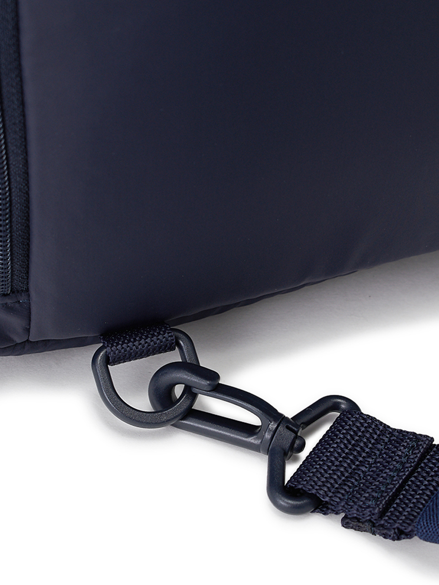 emmiロゴマルチバックパック